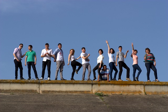 Lire la suite à propos de l’article 💎 La qualité et l’authenticité avant tout : L&rsquo;impact décisif des liens relationnels profonds sur votre santé mentale